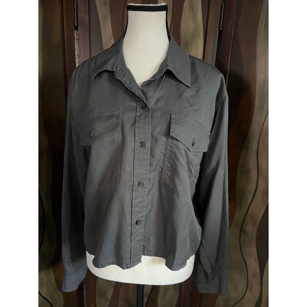 Universal Thread Utility Button Down Shirt. Size … - image 1